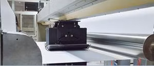 Materiale filtrante composito meltblown ad alta efficienza e bassa resistenza